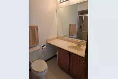 736 Yorkshire Lane, Des Plaines, IL 60016 - Photo 16