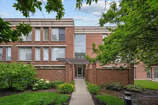 391 Kelburn Rd, Deerfield, IL 60015 - Photo 1