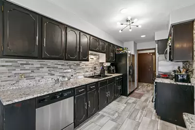 238 S Walnut Street, Glenwood, IL 60425 - Photo 10