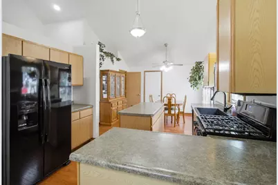 806 Edgerton Drive, Joliet, IL 60435 - Photo 6