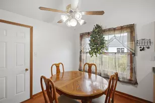 806 Edgerton Dr, Joliet, IL 60435 - Photo 8