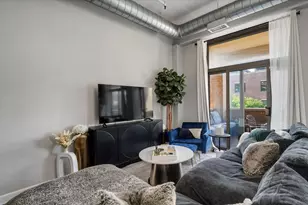 1301 W Madison St, Chicago, IL 60607 - Photo 8