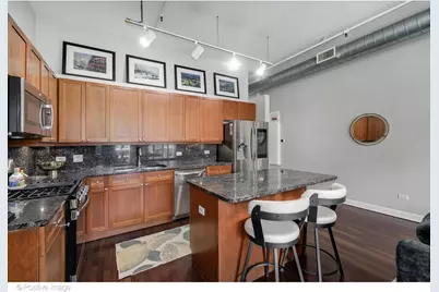 1301 W Madison Street #304, Chicago, IL 60607 - Photo 6