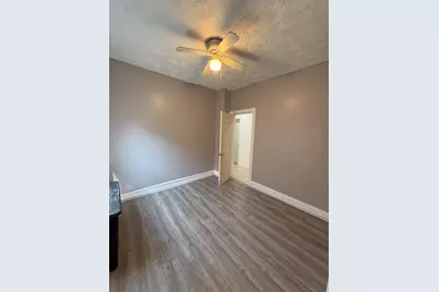 7621 S Saint Lawrence Avenue, Chicago, IL 60619 - Photo 12
