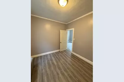 7621 S Saint Lawrence Avenue, Chicago, IL 60619 - Photo 8