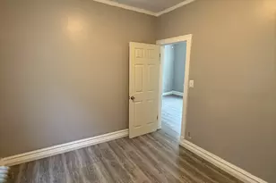 7621 S St Lawrence Ave, Chicago, IL 60619 - Photo 8
