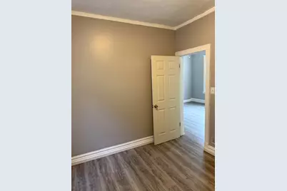 7621 S Saint Lawrence Avenue, Chicago, IL 60619 - Photo 10