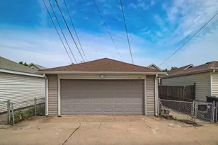 4829 W Strong St, Chicago, IL 60630 - Photo 32