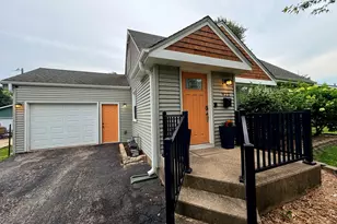 922 Cornell St, Ottawa, IL 61350 - Photo 4