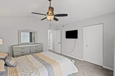 2253 N Stonehedge Court, Round Lake Beach, IL 60073 - Photo 24