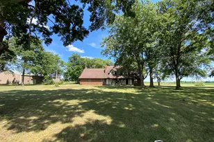 1924 Zion Hill Rd, Centralia, IL 62801 - Photo 24