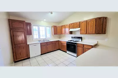 1136 Meadows Walk, Bourbonnais, IL 60914 - Photo 4