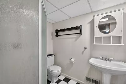 613 E 3rd Street #3, Lockport, IL 60441 - Photo 24
