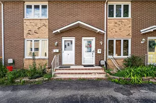 613 E 3rd St, Lockport, IL 60441 - Photo 1