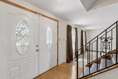 1105 E Point Drive, Schaumburg, IL 60193 - Photo 2