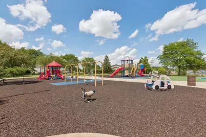 1105 E Point Drive, Schaumburg, IL 60193 - Photo 24