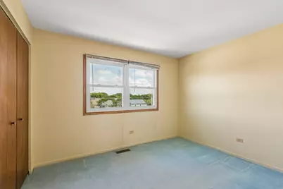 1105 E Point Drive, Schaumburg, IL 60193 - Photo 18