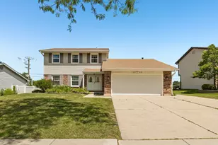 1105 E Point Dr, Schaumburg, IL 60193 - Photo 1