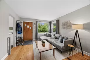 8936 W Forestview Ave, North Riverside, IL 60546 - Photo 4