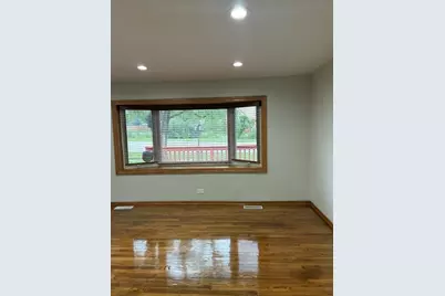 10647 Austin Avenue, Chicago Ridge, IL 60415 - Photo 6