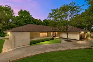 4 Far Hills Rd, Barrington Hills, IL 60010 - Photo 2