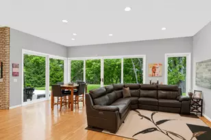 4 Far Hills Rd, Barrington Hills, IL 60010 - Photo 26