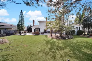 24 W Berkley Dr, Arlington Heights, IL 60004 - Photo 50