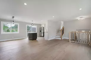 16749 Meadowdale Dr, Oak Forest, IL 60452 - Photo 12