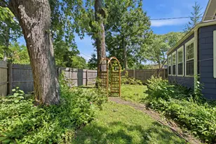 1249 Maple Ave, Downers Grove, IL 60515 - Photo 22