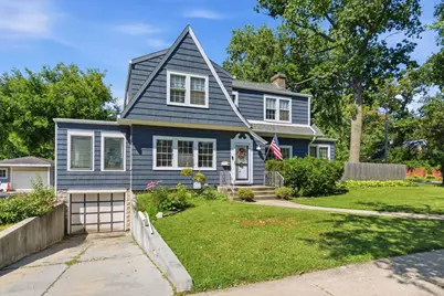 1249 Maple Avenue, Downers Grove, IL 60515 - Photo 2