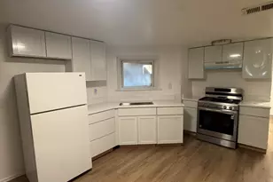 6429 N Claremont Ave, Chicago, IL 60645 - Photo 2