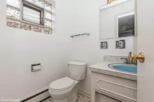 2605 N 72nd Ct, Elmwood Park, IL 60707 - Photo 10