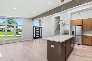 9039 Windsor Dr, Palos Hills, IL 60465 - Photo 10