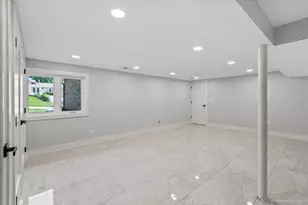 9039 Windsor Dr, Palos Hills, IL 60465 - Photo 18