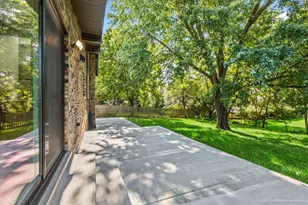 9039 Windsor Dr, Palos Hills, IL 60465 - Photo 22