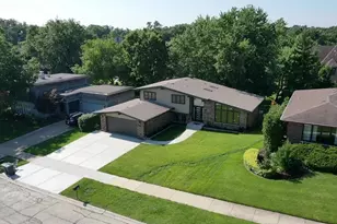 9039 Windsor Dr, Palos Hills, IL 60465 - Photo 28