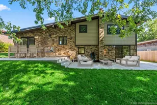 9039 Windsor Dr, Palos Hills, IL 60465 - Photo 24