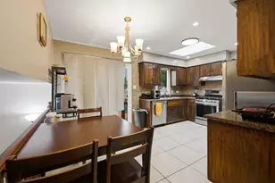 8612 Carriage Ln, Tinley Park, IL 60487 - Photo 22