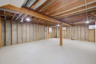 8612 Carriage Ln, Tinley Park, IL 60487 - Photo 36