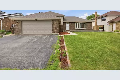 8612 Carriage Lane, Tinley Park, IL 60487 - Photo 1