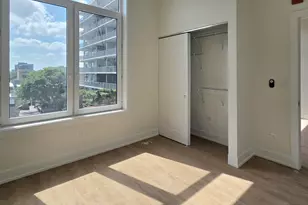 1537 N Orleans Ave, Chicago, IL 60610 - Photo 8