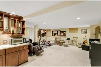 985 Chapel Court N, Glen Ellyn, IL 60137 - Photo 38