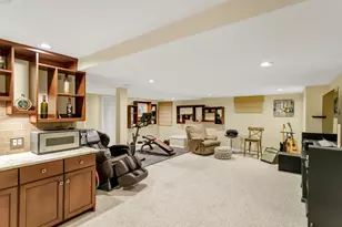 985 Chapel Ct N, Glen Ellyn, IL 60137 - Photo 38