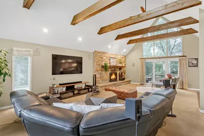 985 Chapel Court N, Glen Ellyn, IL 60137 - Photo 10