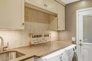 985 Chapel Ct N, Glen Ellyn, IL 60137 - Photo 22