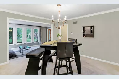 985 Chapel Court N, Glen Ellyn, IL 60137 - Photo 8