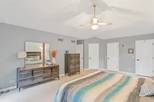 985 Chapel Ct N, Glen Ellyn, IL 60137 - Photo 24