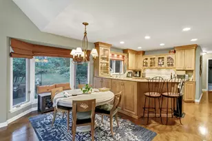 985 Chapel Ct N, Glen Ellyn, IL 60137 - Photo 14
