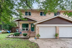 130 Dawn Way, New Lenox, IL 60451 - Photo 1