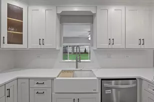 6S415 Concord Rd, Naperville, IL 60540 - Photo 14